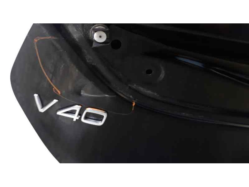 Recambio de porton trasero para volvo v40 kinetic referencia OEM IAM 32227622  